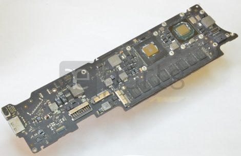 Macbook Air 11" Logic Board 1.4 GHz 2GB (820-2796-A) Nem működik, alkatrésznek