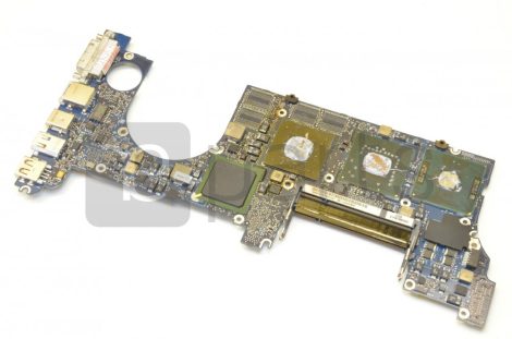 A1260 Macbook pro 15" Logic Board Core2 duo 2.4GHz (820-2249-A) Nem működik, alkatrésznek