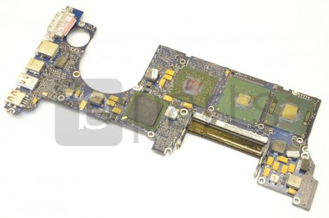 A1211 Macbook Pro 15" Logic Board Core2 duo 2.33GHz (820-2054) Nem működik, alkatrésznek